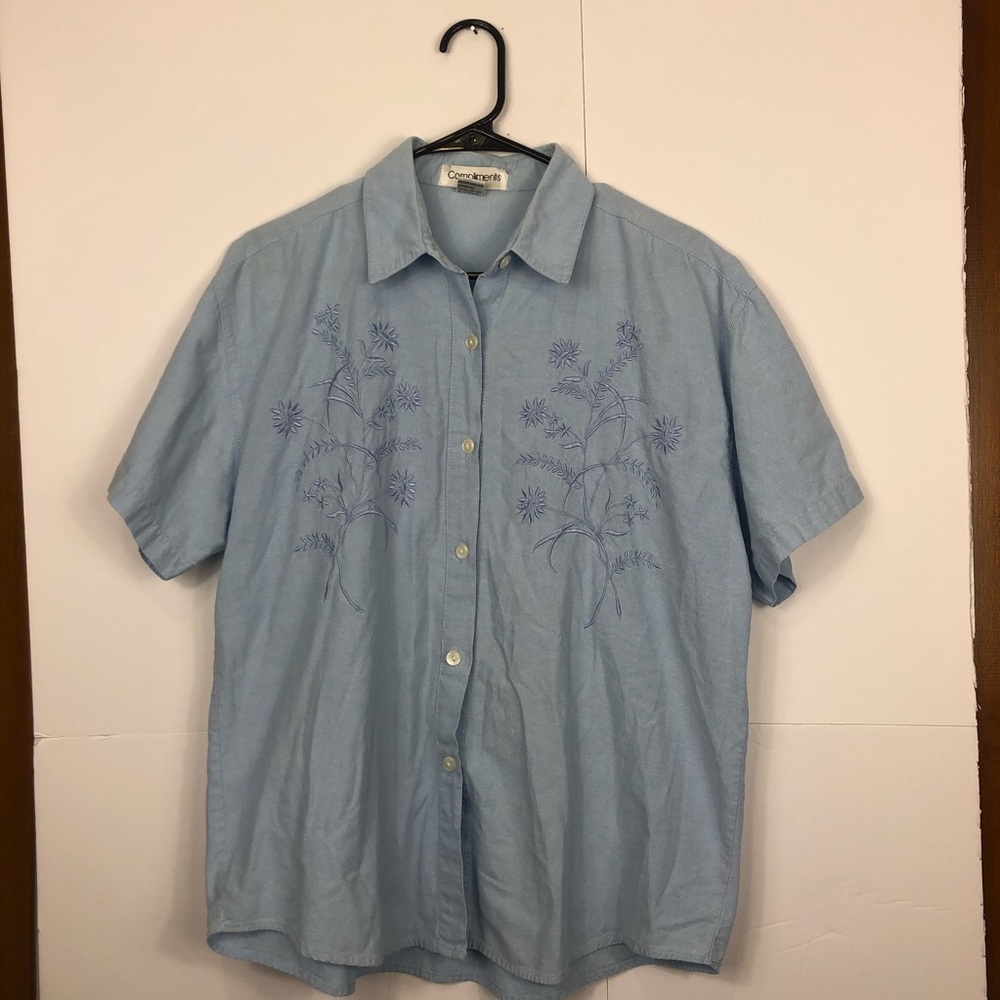 Vintage Embroidered Denim Button Down Sz L‎